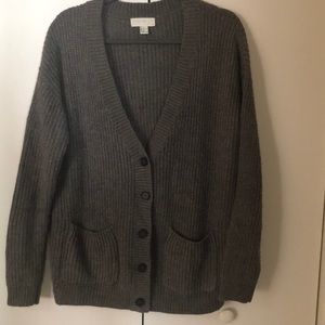 Sweater v- neck gray button down